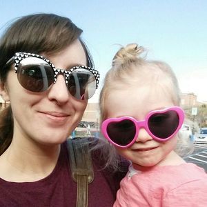 Meet your Posher, Lindsay